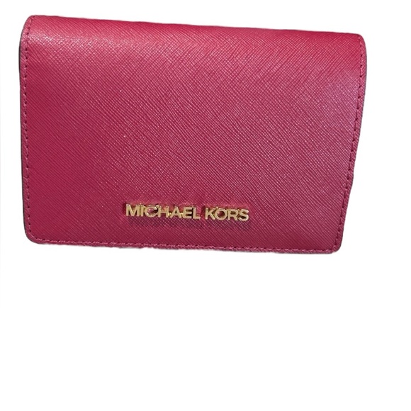 MICHAEL Michael Kors Handbags - Like New~ MICHAEL KORS-CHERRY-
Medium Carryall Wallet-Saffiano
Leather